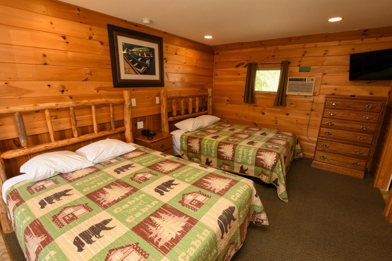 Lake George Diamond Cove Cottages, Cabins, & Hotel Экстерьер фото