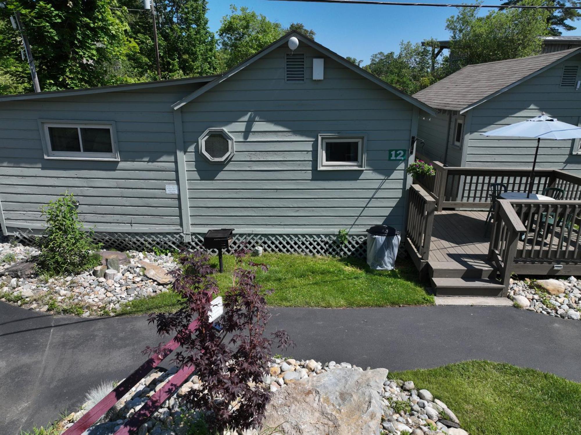 Lake George Diamond Cove Cottages, Cabins, & Hotel Экстерьер фото
