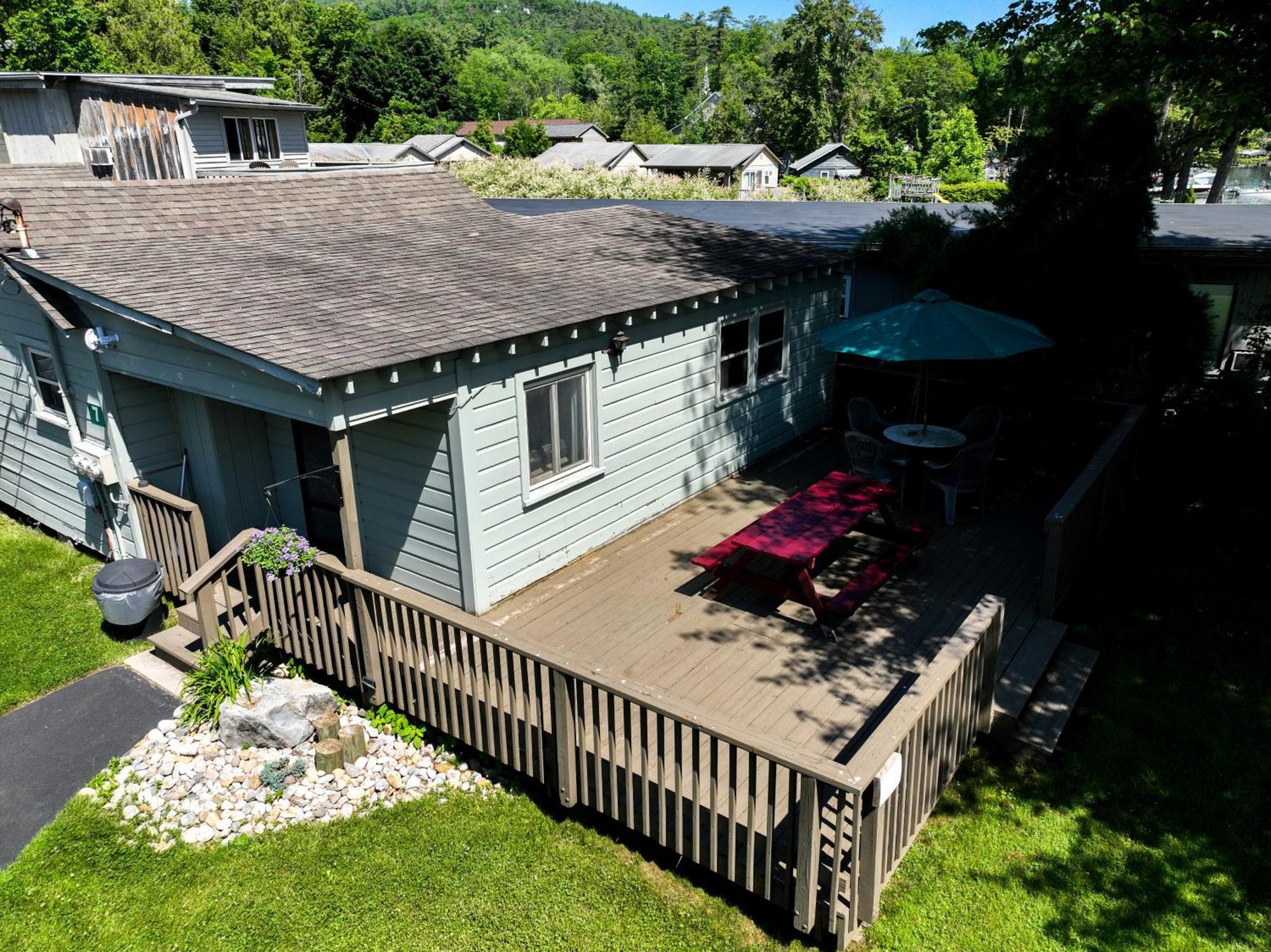 Lake George Diamond Cove Cottages, Cabins, & Hotel Экстерьер фото