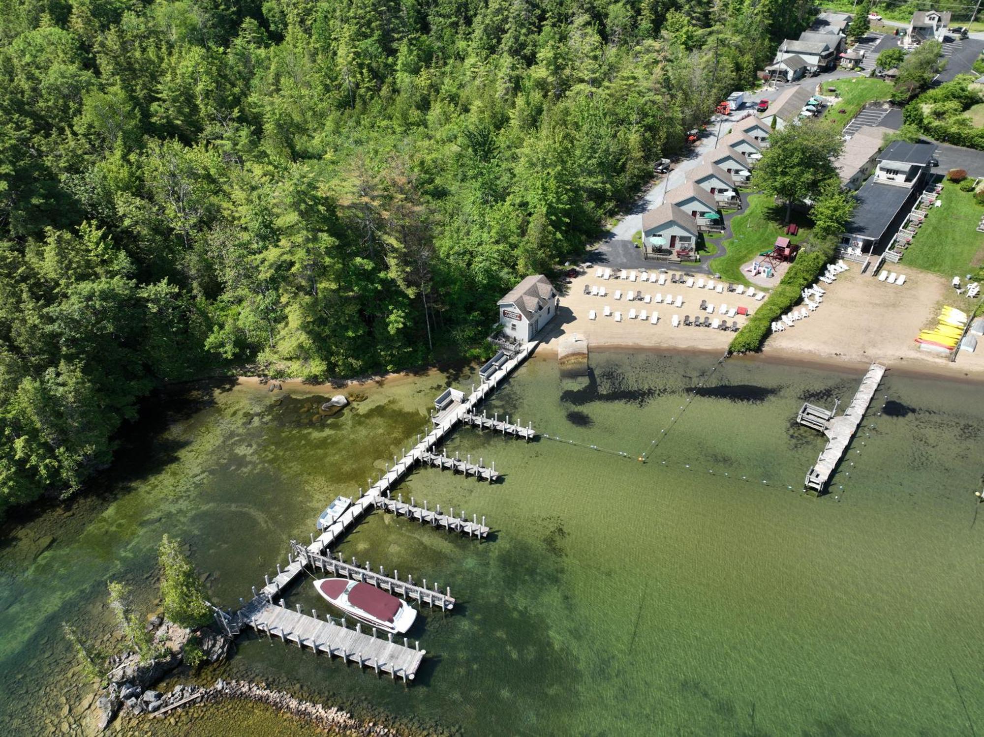 Lake George Diamond Cove Cottages, Cabins, & Hotel Экстерьер фото