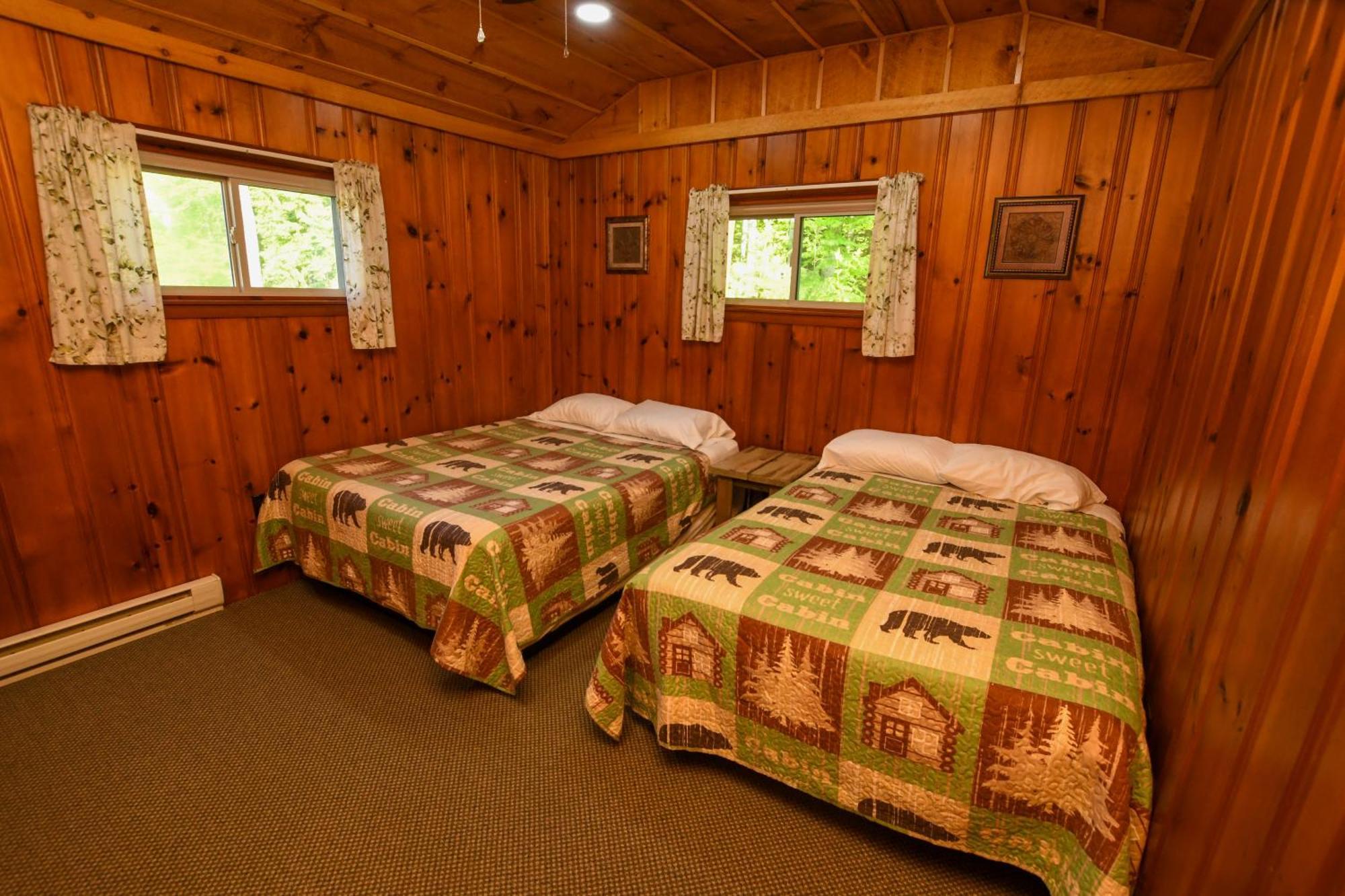 Lake George Diamond Cove Cottages, Cabins, & Hotel Экстерьер фото