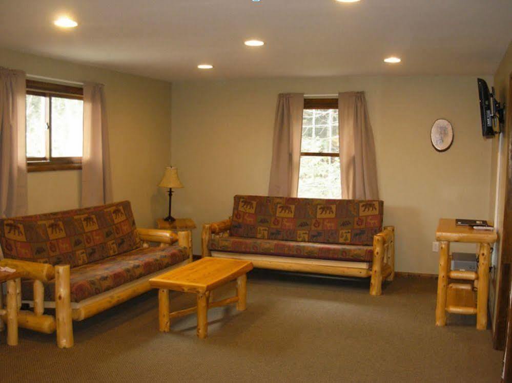 Lake George Diamond Cove Cottages, Cabins, & Hotel Экстерьер фото