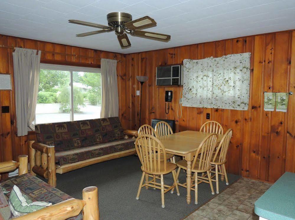 Lake George Diamond Cove Cottages, Cabins, & Hotel Экстерьер фото
