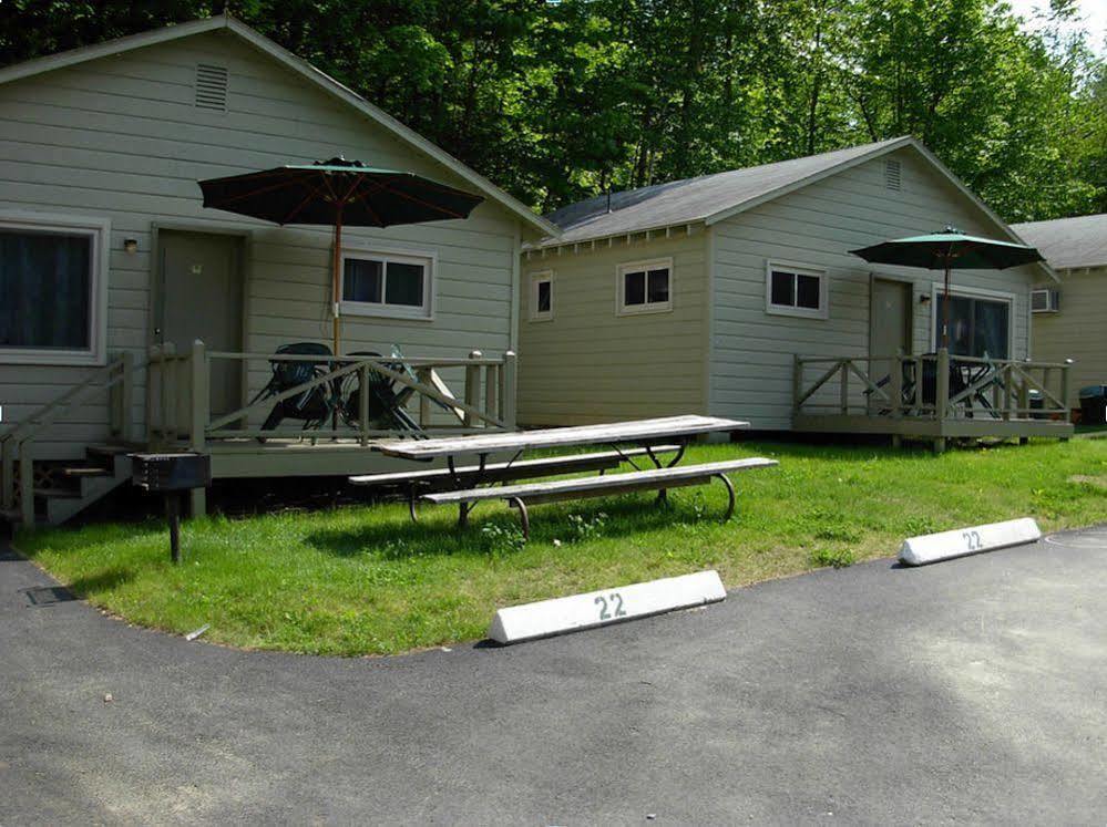 Lake George Diamond Cove Cottages, Cabins, & Hotel Экстерьер фото